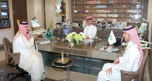 الوليد بن طلال يجتمع برئيس الهلال